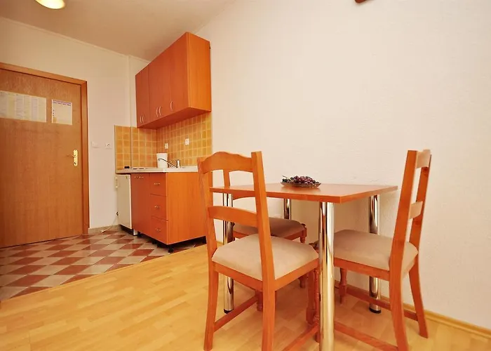 Blazenka 特罗吉尔